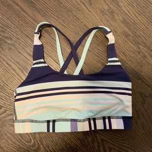Lululemon size 4 bra